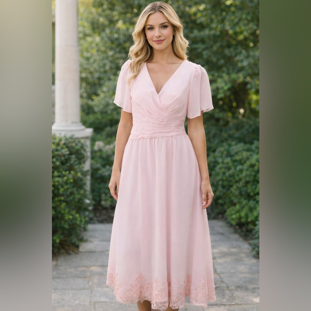 Elegant Pink Women's Dress